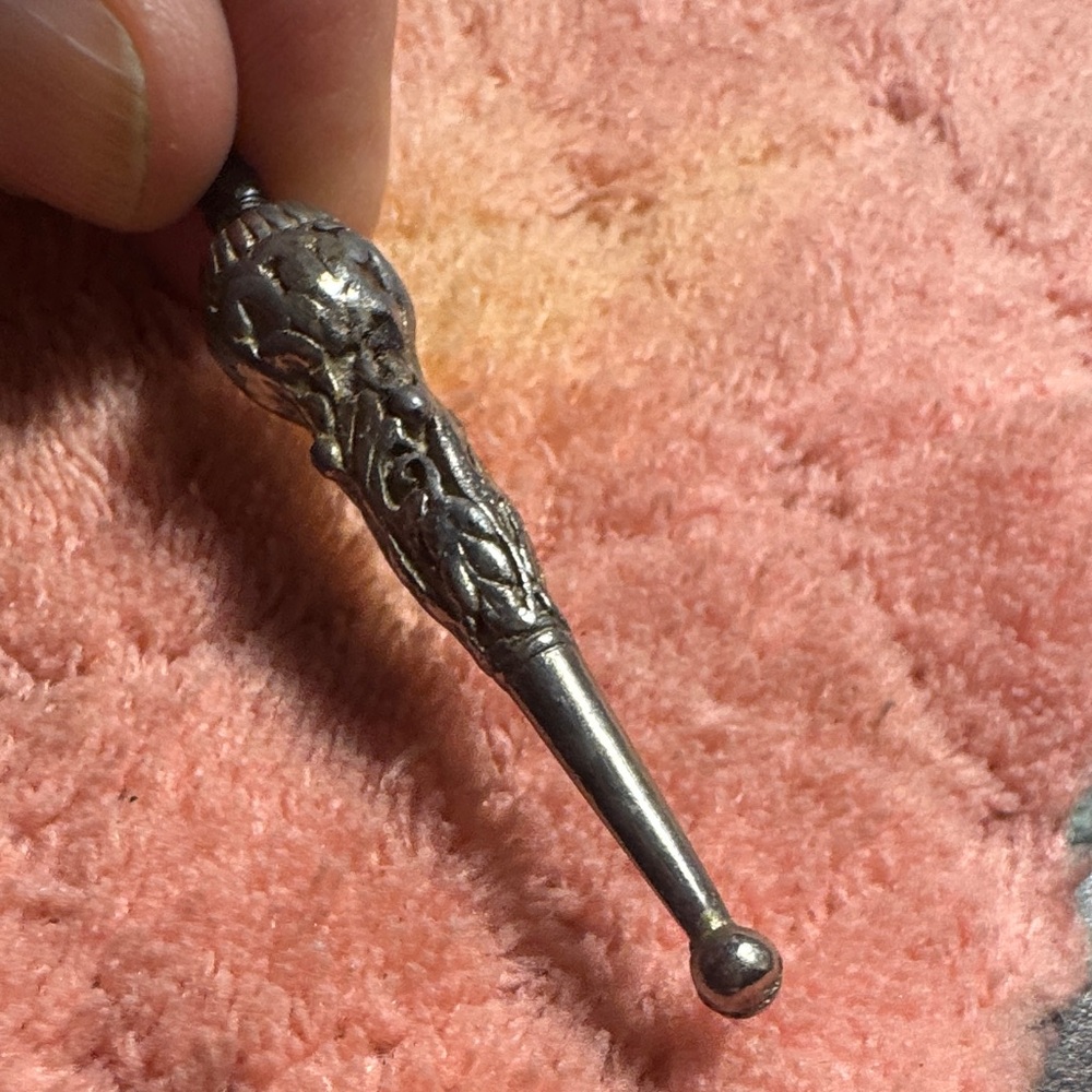 VINTAGE Navajo Sterling Silver and Kingman Turquoise Western Bolo Tie - Picture 6 of 8